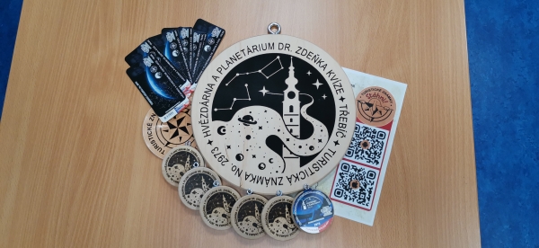 Turistické známky, samolepky i razítko